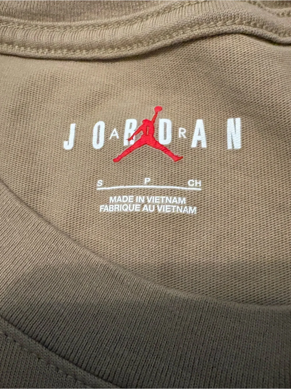 New Mens Air Jordan Sneaker Patch T Shirt Desert Sz S Retro Fit Tee